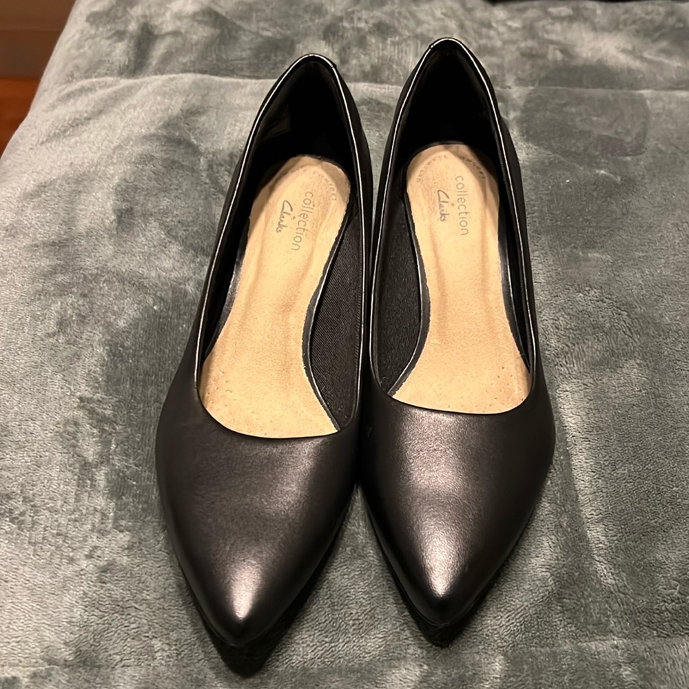 Collection by Clarks Women's Linvale Jerica Pump Size 6